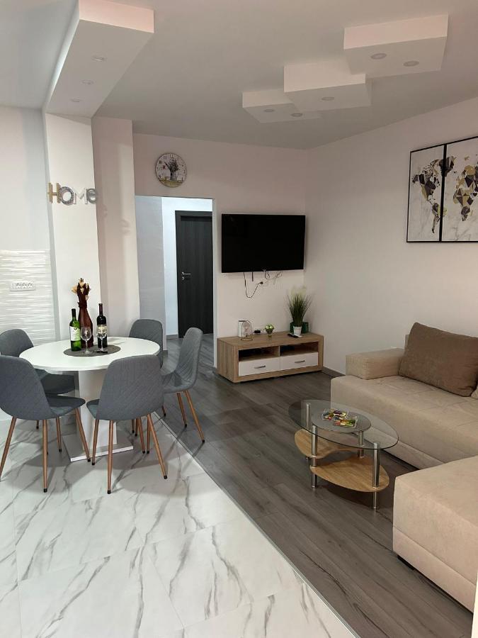 Apartment Marko With A Beautiful View Of The Sea Kaštel Sućurac エクステリア 写真